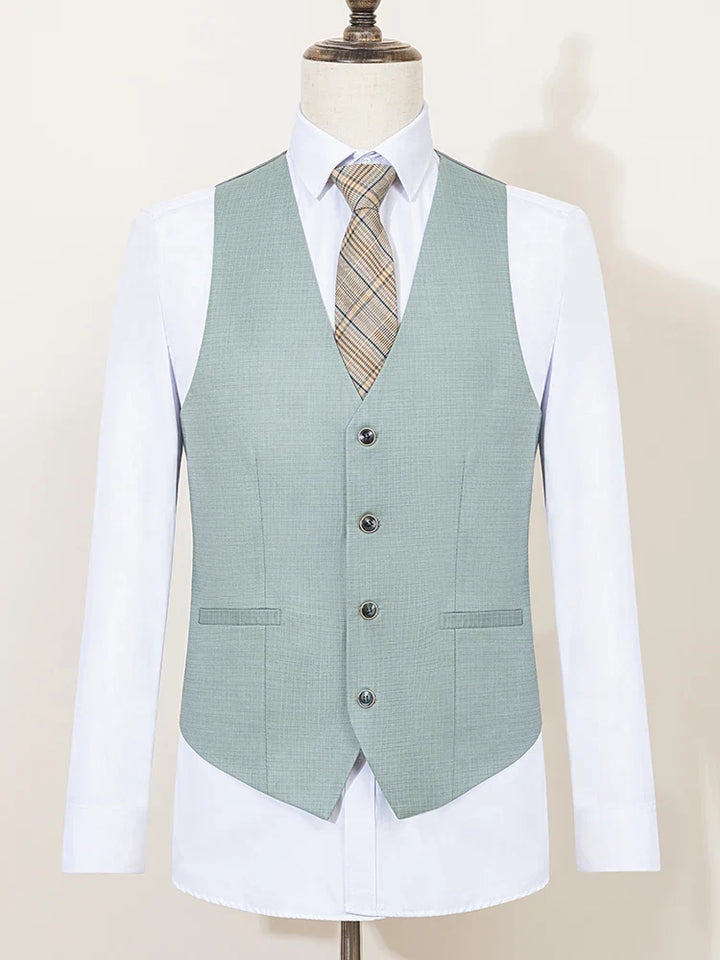 Slim Fit Green Three-Piece Suit for Men – Summer Lightweight Business Formal Set