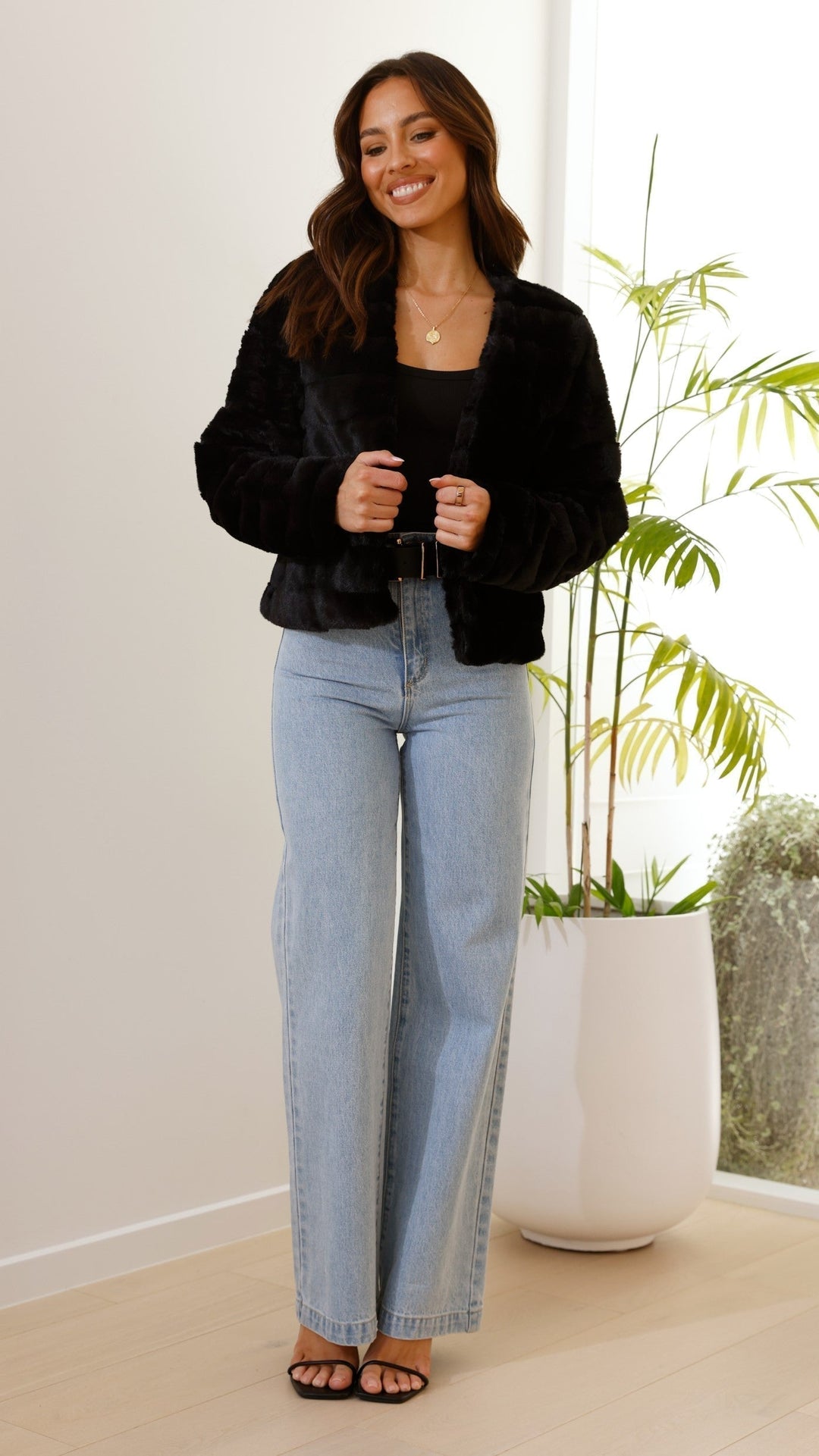 Emilia - Luxe Women's Crop Jacket