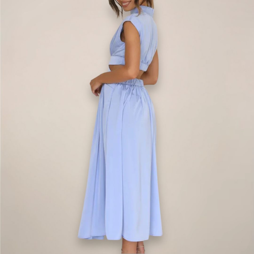 Elegant Maxi Dress with Cap Sleeves and Cut-Out Waist