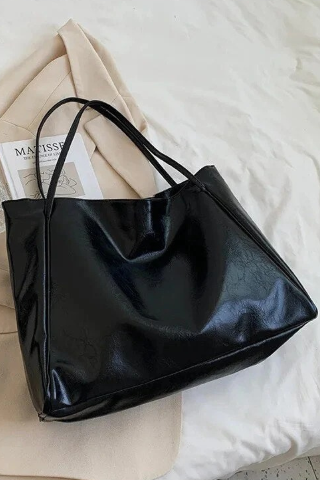 Women's Retro-Inspired Summer Shoulder Bag