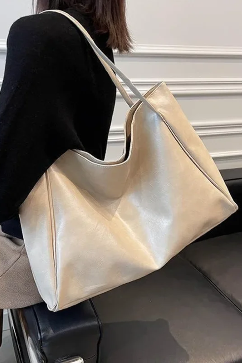Women's Retro-Inspired Summer Shoulder Bag