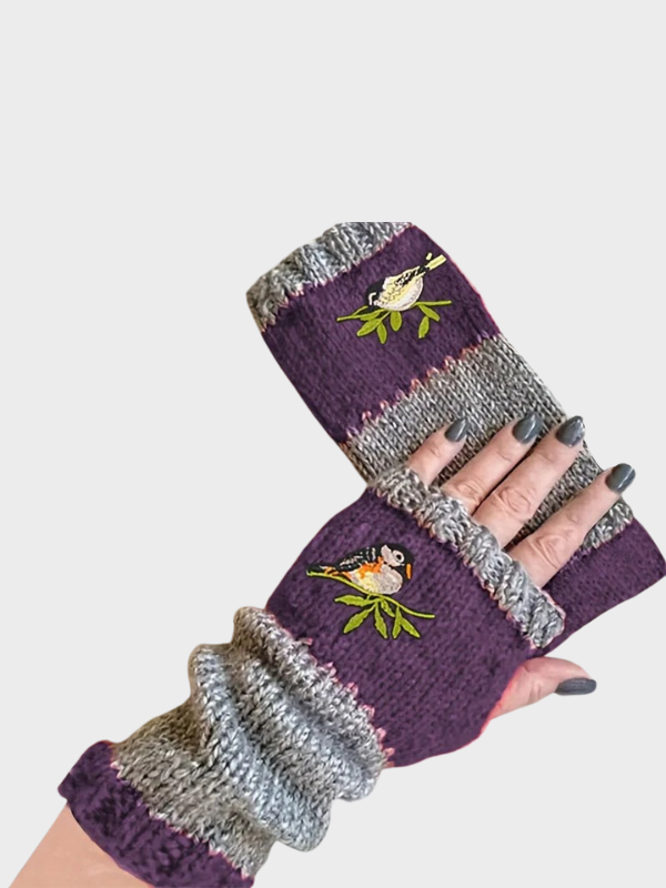 Women’s Vintage-Inspired Fingerless Gloves