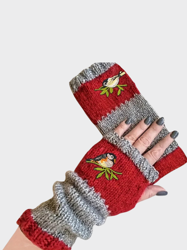 Women’s Vintage-Inspired Fingerless Gloves