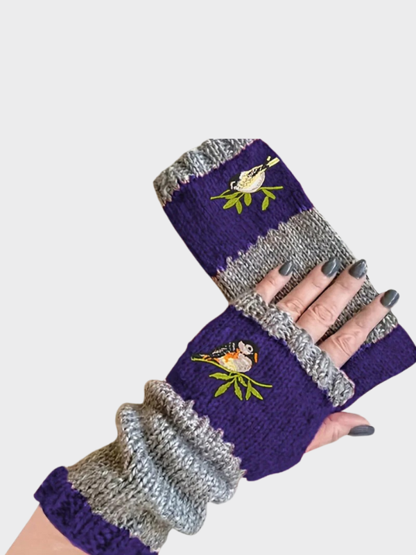 Women’s Vintage-Inspired Fingerless Gloves