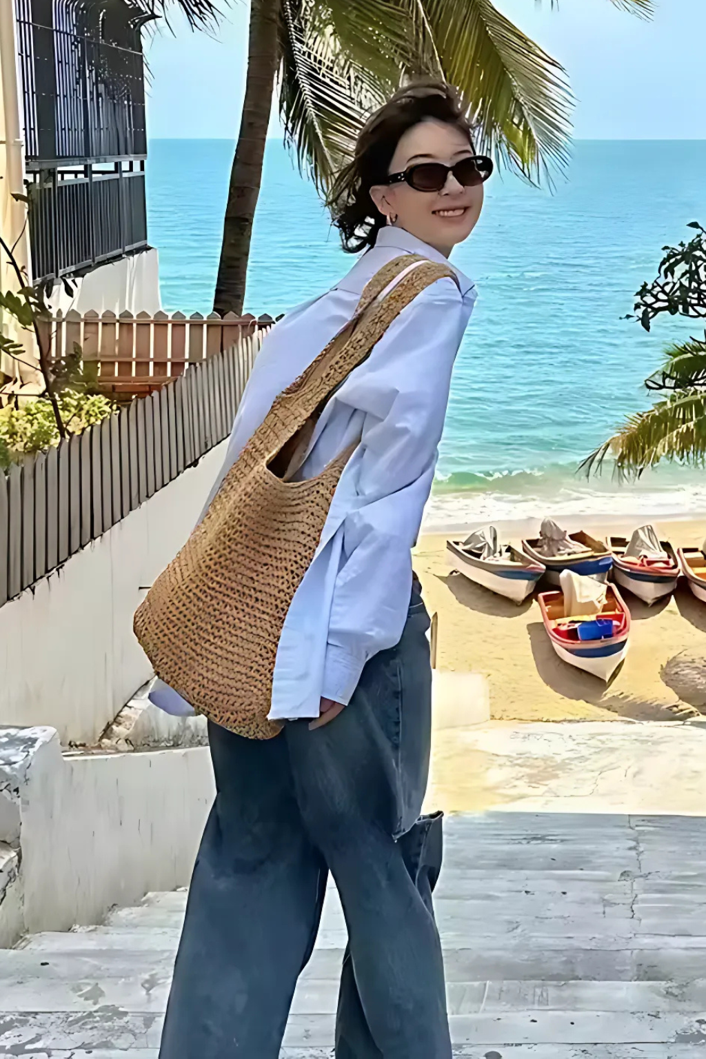 Women's Lightweight Woven Beach Tote