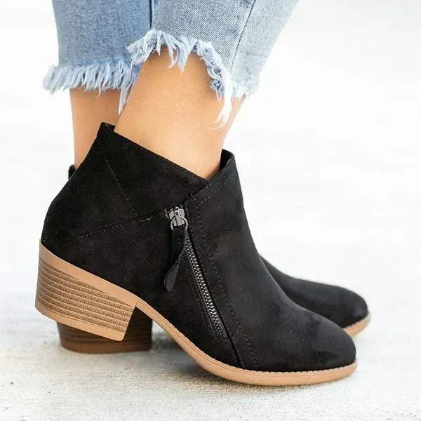 Women’s Ankle Boots – Side-Zip Design with Low Heel and Timeless Silhouette