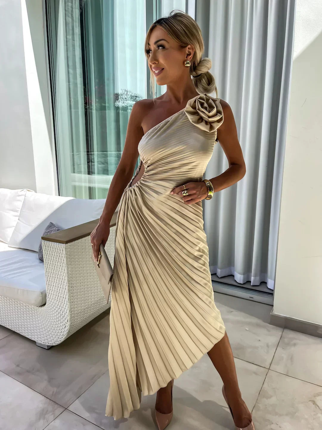 Lily - Romantic Floral One-Shoulder Dress