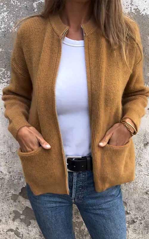 Elara - Zip-Knitted Jacket for Effortless Elegance and Comfort (Plus Size Available)